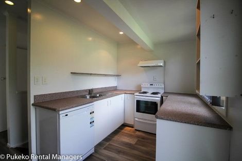 Photo of property in 19 Lynmore Drive, Hillpark, Auckland, 2102