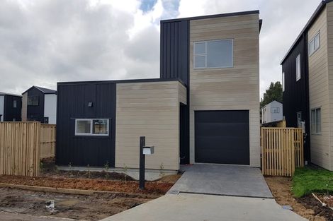 Photo of property in 1 Selkirk Lane, Hamilton Lake, Hamilton, 3204