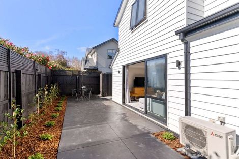 Photo of property in 2/218 Springfield Road, St Albans, Christchurch, 8014