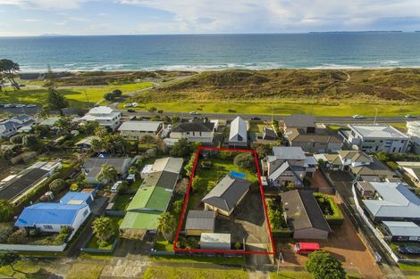 Photo of property in 23 Dickson Road, Papamoa Beach, Papamoa, 3118