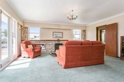 Photo of property in 20 Clare Street, Cambridge, 3434