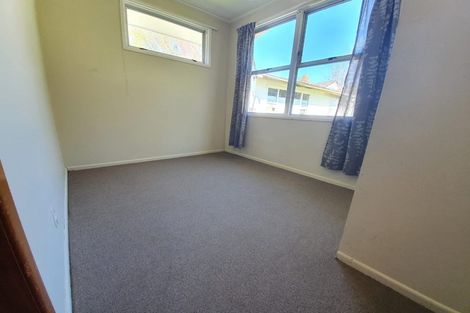 Photo of property in 2/29 Edmund Hillary Avenue, Papakura, 2110