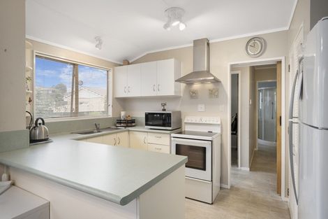 Photo of property in 10 Te Kama Street, Levin, 5510