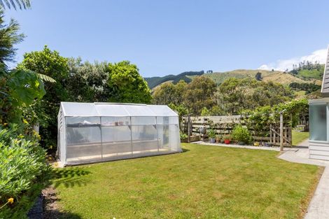 Photo of property in 274 Valley Road, Paraparaumu, 5032