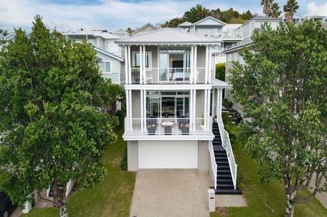 Photo of property in 15 Landmark Terrace, Orewa, 0931