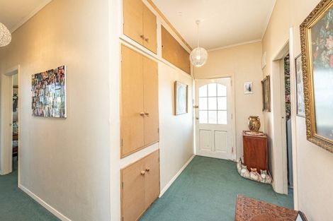 Photo of property in 6 Kamahi Street, Castlecliff, Whanganui, 4501