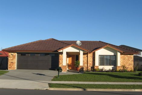 Photo of property in 26 Turnberry Drive, Wattle Downs, Auckland, 2103