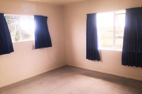 Photo of property in 2/2 Hatherley Place, Clendon Park, Auckland, 2103