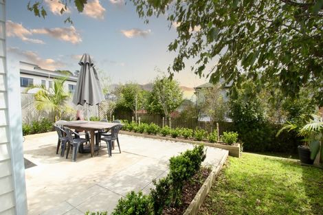 Photo of property in 122 Joseph Street, Flat Bush, Auckland, 2019