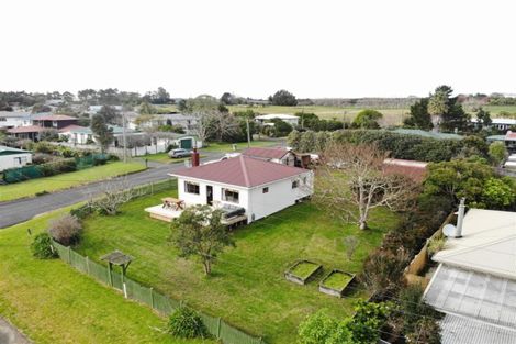 Photo of property in 2 Second Avenue, Glenbrook, Waiuku, 2681