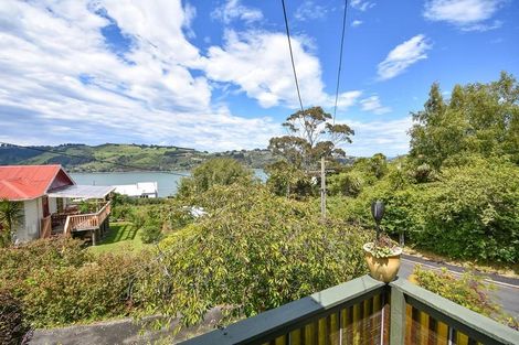Photo of property in 24 Junction Road, Ravensbourne, Dunedin, 9022