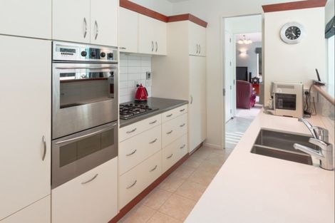 Photo of property in 113a Glenmore Street, Kelburn, Wellington, 6012