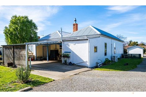 Photo of property in 2 Point Bush Road, Waimate, 7924