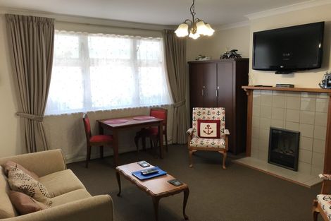 Photo of property in 11-19 Wellington Street, Picton, 7220