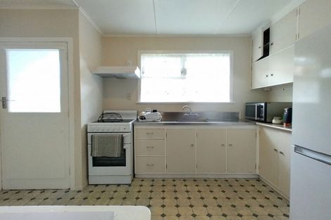 Photo of property in 42b Black Rock Road, Newlands, Wellington, 6037