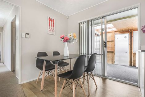 Photo of property in 3/63 Kenderdine Road, Papatoetoe, Auckland, 2025