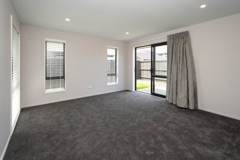 Photo of property in 130 Shillingford Boulevard, Rolleston, 7615