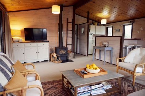 Photo of property in 107 Kenwood Drive, Matarangi, Whitianga, 3592