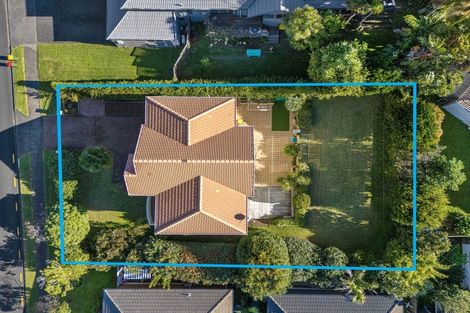 Photo of property in 31 Goldfinch Rise, Unsworth Heights, Auckland, 0632