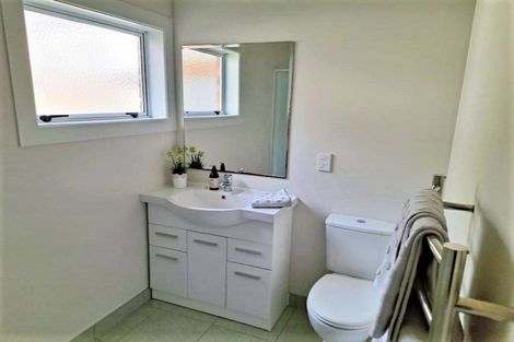 Photo of property in 18 Valley Road, Pukekohe, 2120