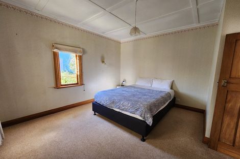 Photo of property in 5 Godwin Crescent, College Estate, Whanganui, 4500