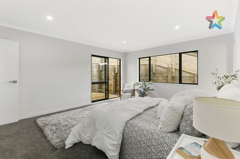 Photo of property in 6 Poto Road, Normandale, Lower Hutt, 5010