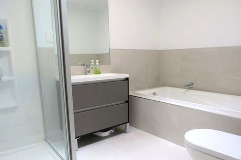 Photo of property in 20 Gilbert Hall Way, Swanson, Auckland, 0614