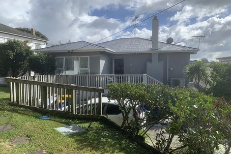 Photo of property in 2 Zion Road, Birkenhead, Auckland, 0626