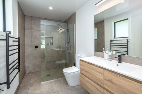 Photo of property in 64 Matapihi Road, Te Ore Ore, Masterton, 5886