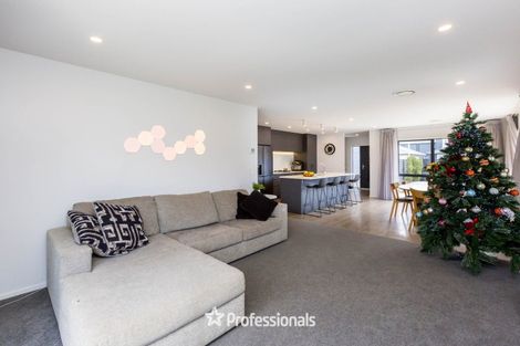 Photo of property in 13 Castletown Street, Wallaceville, Upper Hutt, 5018