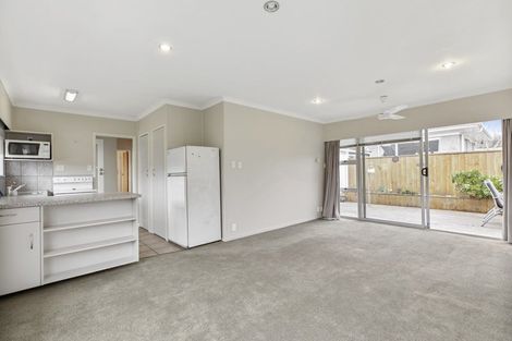 Photo of property in 1/5 Ashdown Place, Pahurehure, Papakura, 2113