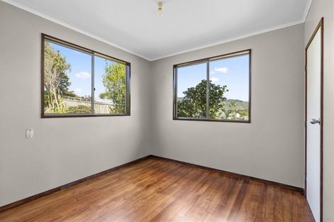 Photo of property in 2 Cornwall Crescent, Cannons Creek, Porirua, 5024