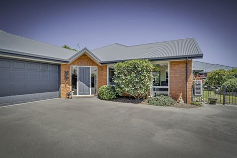 Photo of property in 8 Highwood Lane, Burnside, Christchurch, 8053
