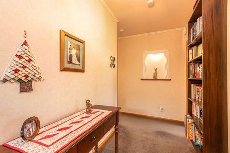 Photo of property in 19 Lochee Road, Upper Riccarton, Christchurch, 8041