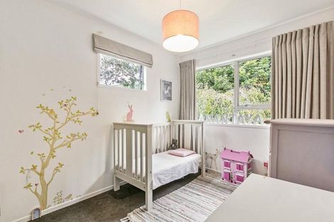 Photo of property in 67 Vandeleur Avenue, Birkdale, Auckland, 0626