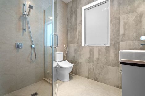 Photo of property in 16 Kirikiri Drive, Papakura, 2110