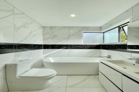 Photo of property in 90a Khandallah Road, Khandallah, Wellington, 6035