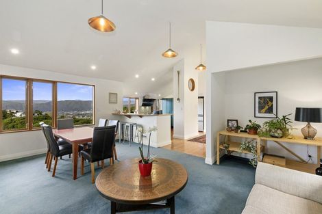 Photo of property in 12-12a Maungaraki Road, Korokoro, Lower Hutt, 5012