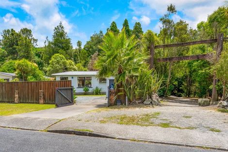 Photo of property in 13 Awaruku Road, Torbay, Auckland, 0630