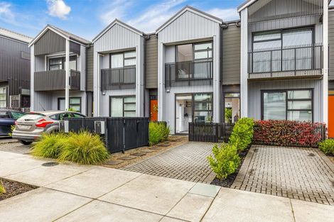 Photo of property in 11 Wai Place, Westgate, Auckland, 0614