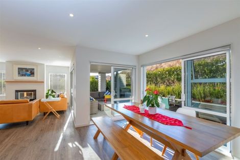 Photo of property in 14 Kahu Close, Orewa, 0931