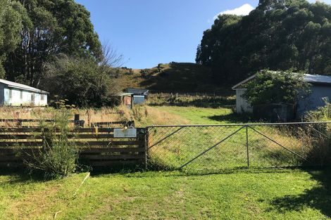 Photo of property in 110 Taieri Mouth Road, Kuri Bush, Brighton, 9091