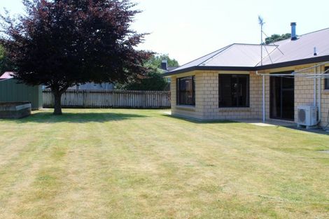 Photo of property in 8a Allan Street, Dannevirke, 4930