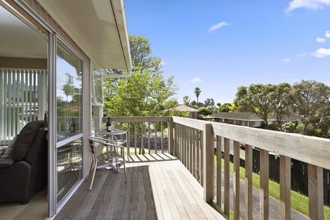 Photo of property in 23 Rotoiti Avenue, Pakuranga Heights, Auckland, 2010