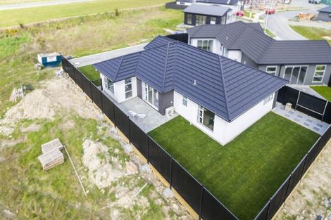 Photo of property in 22 Fenwick Crescent, Wallaceville, Upper Hutt, 5018