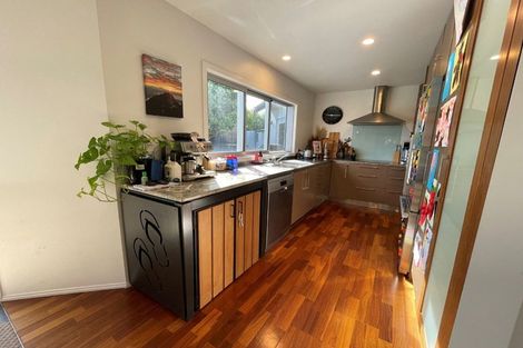 Photo of property in 15 Russell Drive, Oakura, 4314