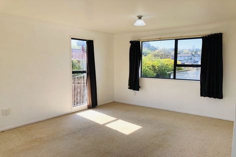 Photo of property in 28 Maugham Drive, Bucklands Beach, Auckland, 2014