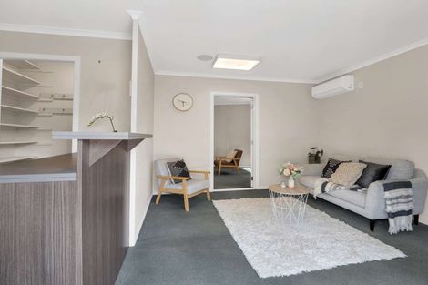 Photo of property in 1 Gerrand Place, Chedworth, Hamilton, 3210