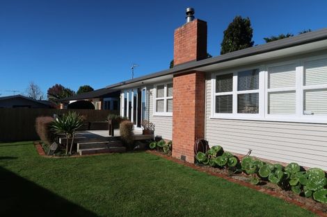 Photo of property in 25 Great South Road, Papakura, 2110