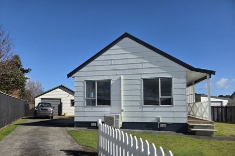 Photo of property in 4 Desmond Place, Bell Block, New Plymouth, 4312